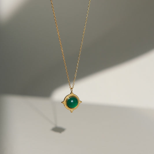 Carnelia Necklace