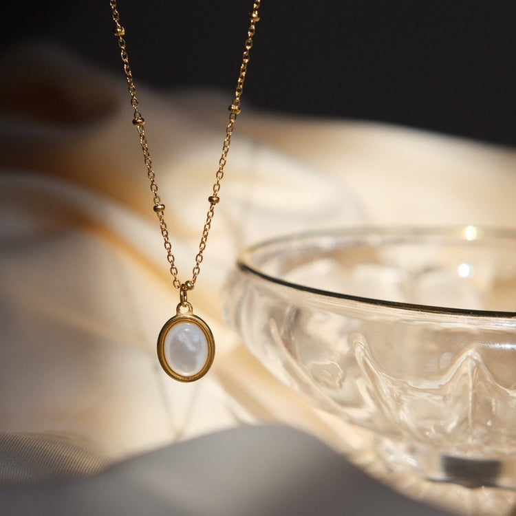 Dainty Mother of Pearl Necklace