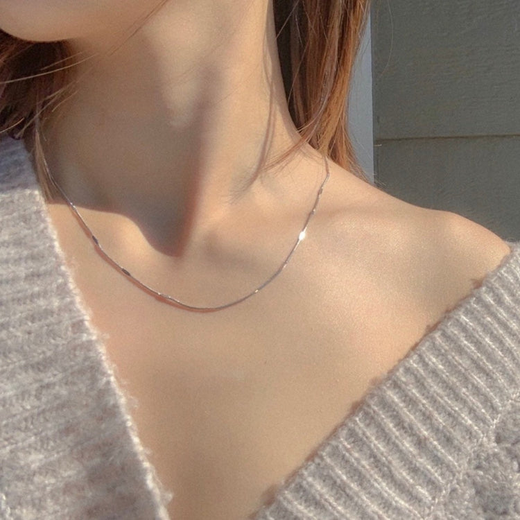 Silver Parisian Pressed Herringbone Chain Necklace