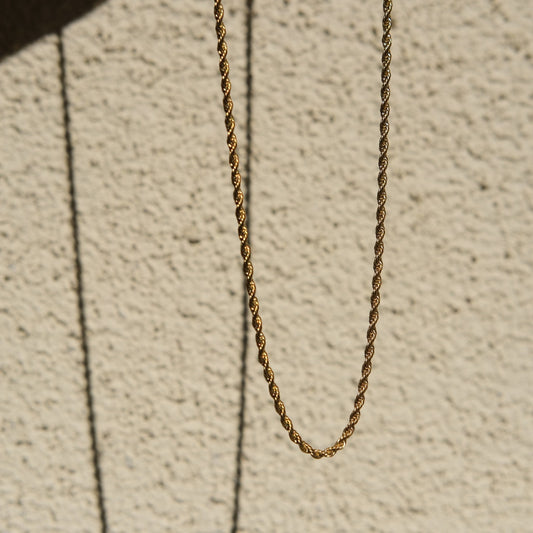 Narrow Rope Chain Necklace