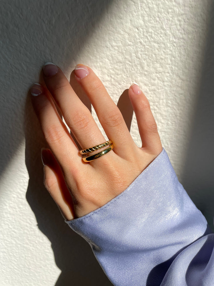 Minimalistic Stacked Twist Ring,Gold Band Ring,Gold Ribbed Ring,Double Band Ring,Gold Statement Ring,Stacking Ring,Chic,Gold Wire Ring