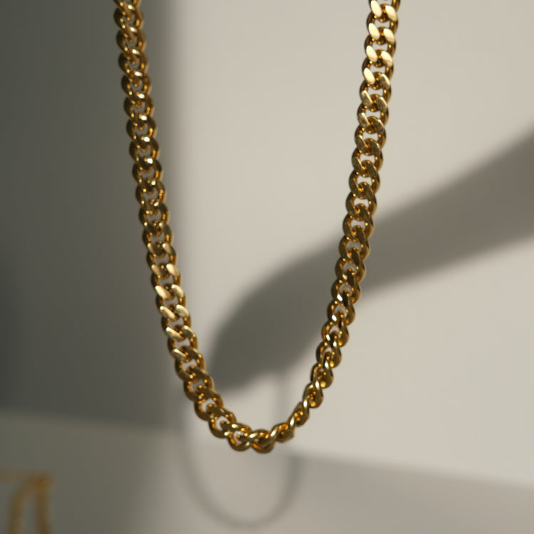 Bold Curb Chain Necklace