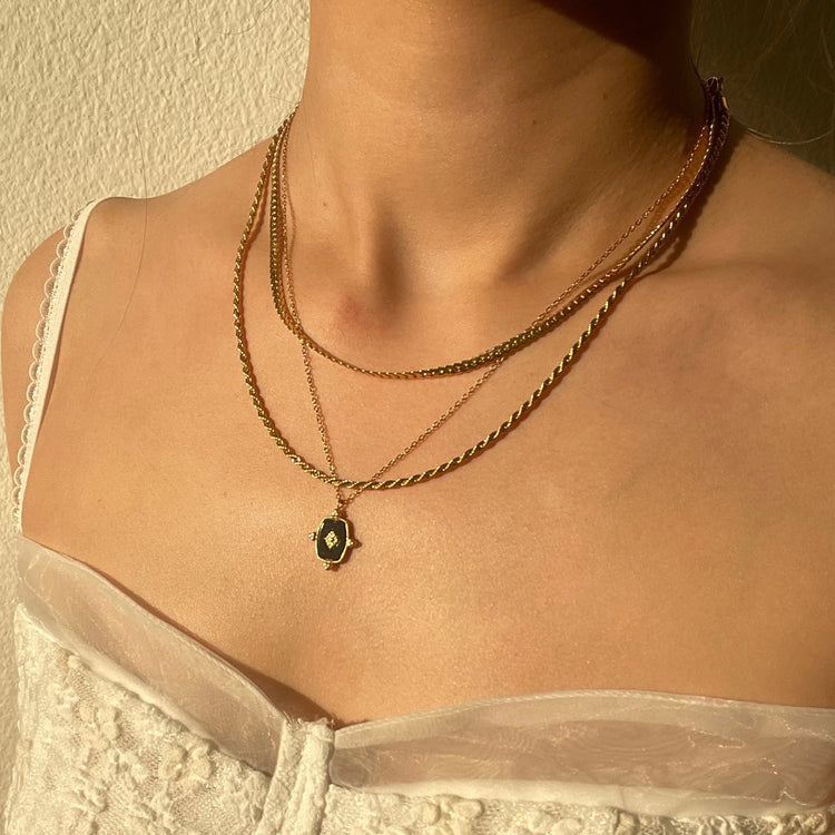 Narrow Rope Chain Necklace